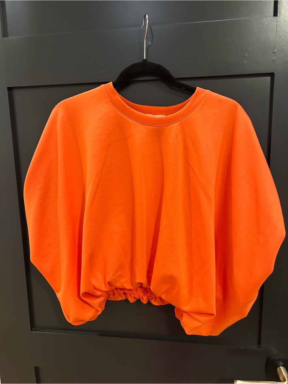 entro Orange Cropped Gathered-Hem Pullover